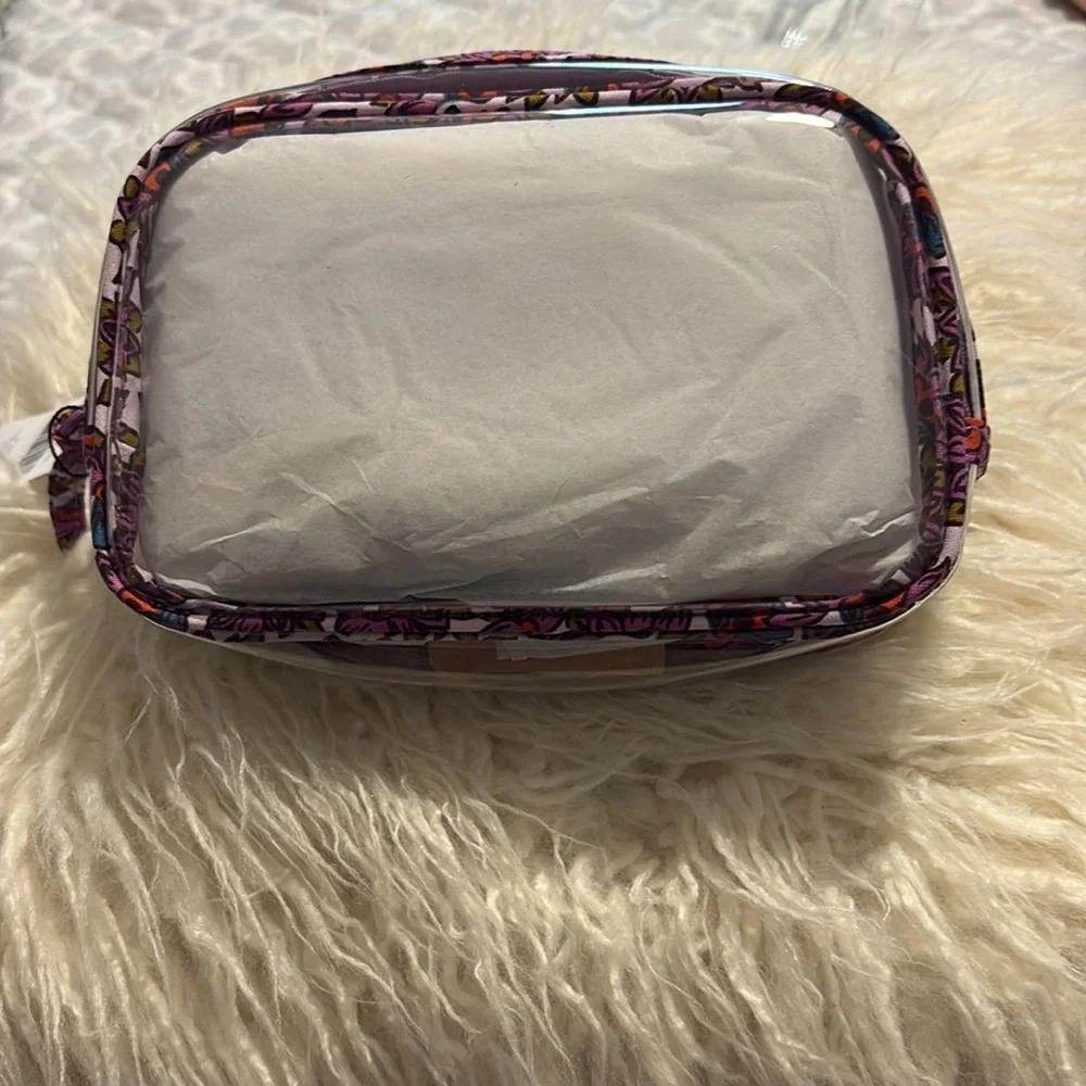 NWT! Vera Bradley belt bag! - Picture 5 of 5